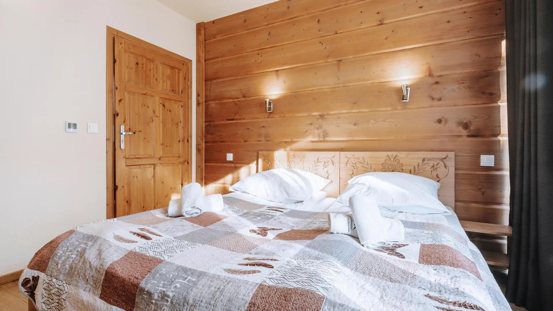 Domki Regionalne Tatrzanskie Echo Z Widokiem Na Tatry Zakopane Chalet