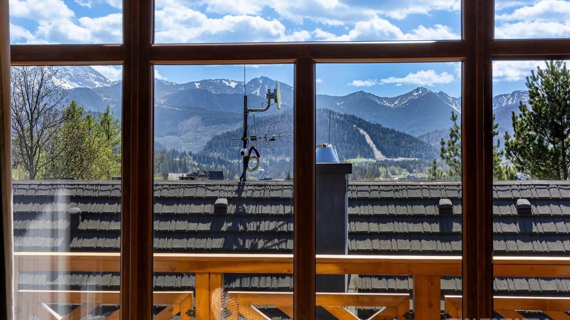Domki Regionalne Tatrzanskie Echo Z Widokiem Na Tatry Zakopane Chalet