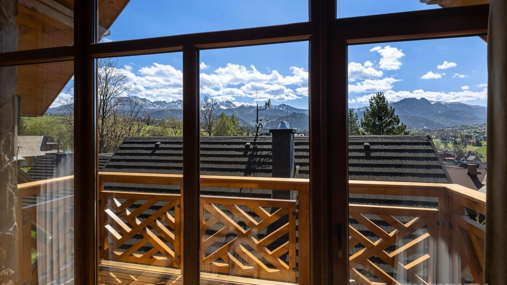 Chalet Domki Regionalne Tatrzanskie Echo Z Widokiem Na Tatry Zakopane Poland