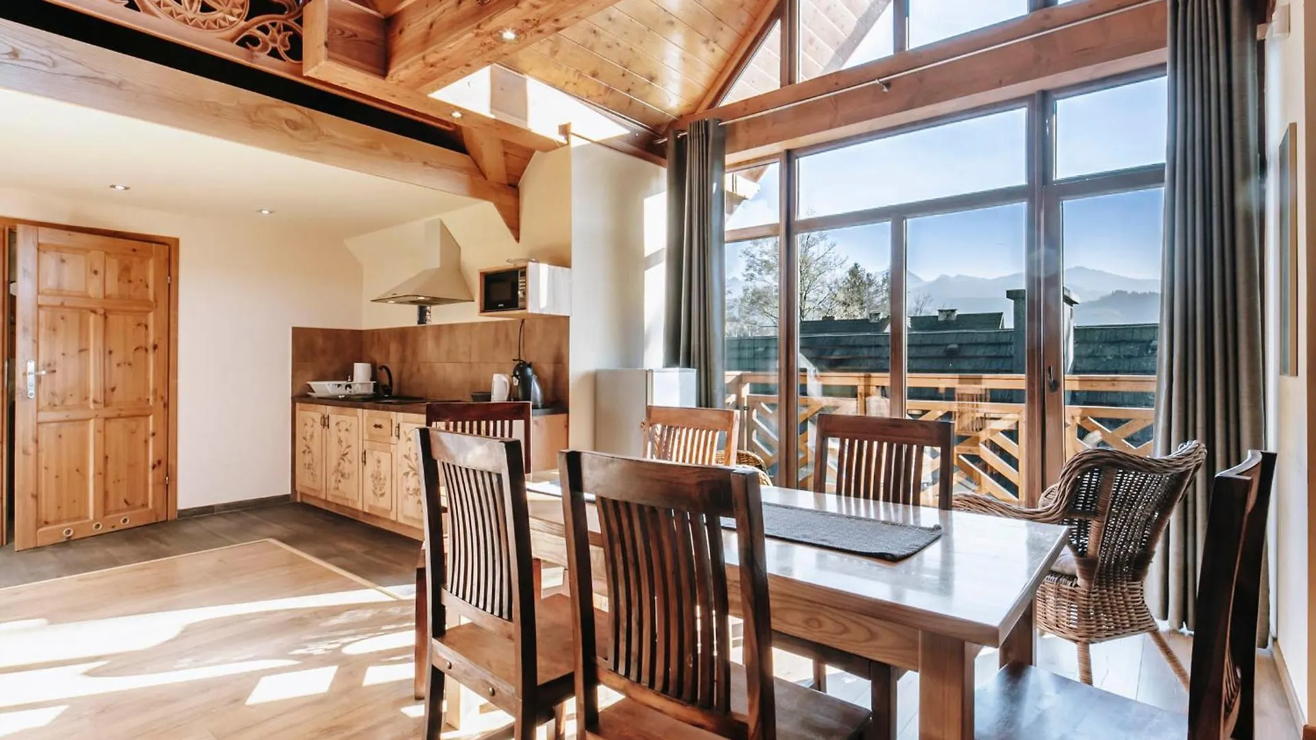 Domki Regionalne Tatrzanskie Echo Z Widokiem Na Tatry Zakopane 0*,  Poland